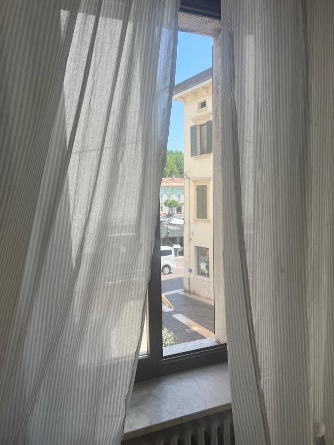 La Torretta Apartment Peschiera del Garda Buitenkant foto