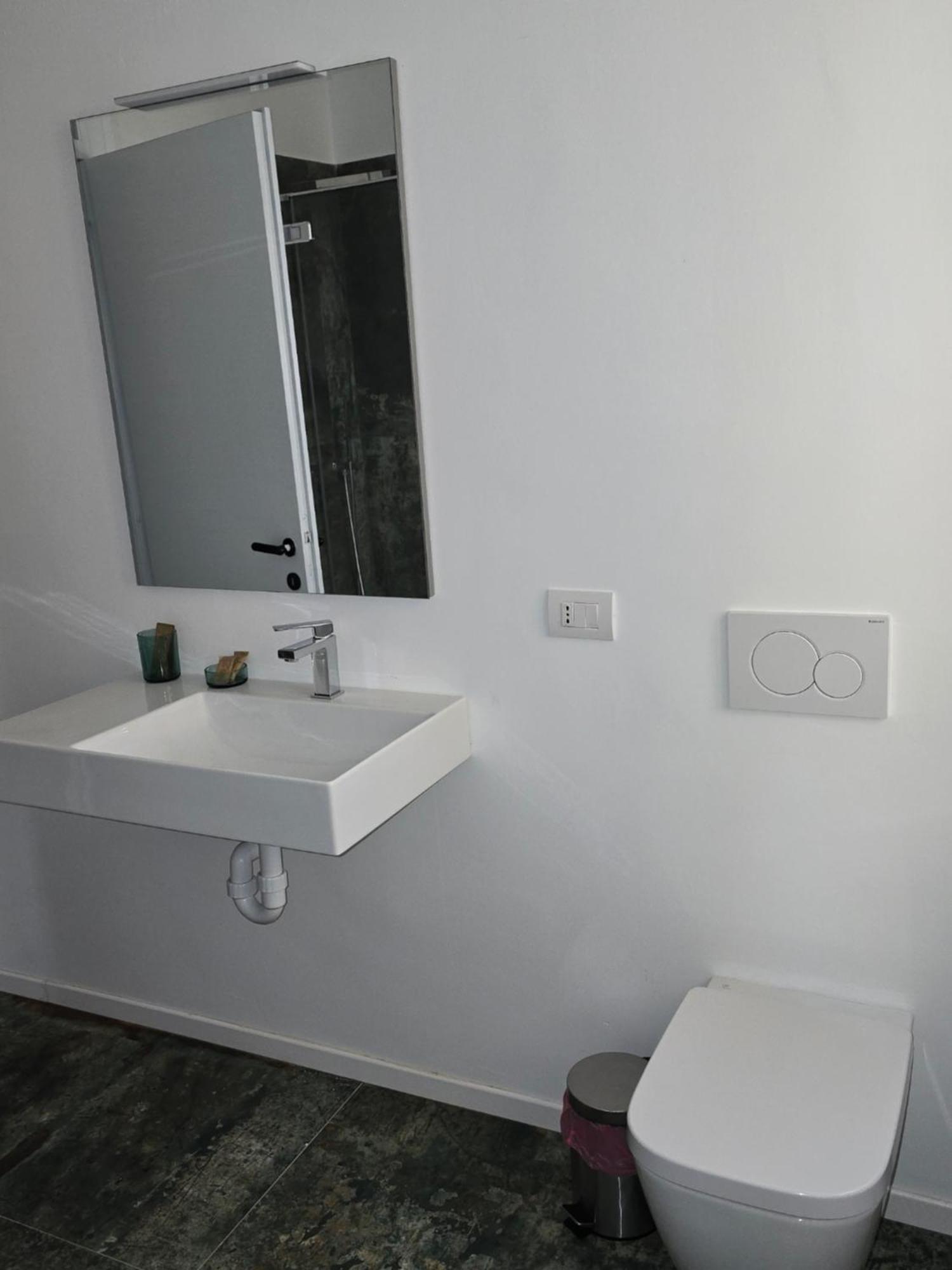 La Torretta Apartment Peschiera del Garda Buitenkant foto